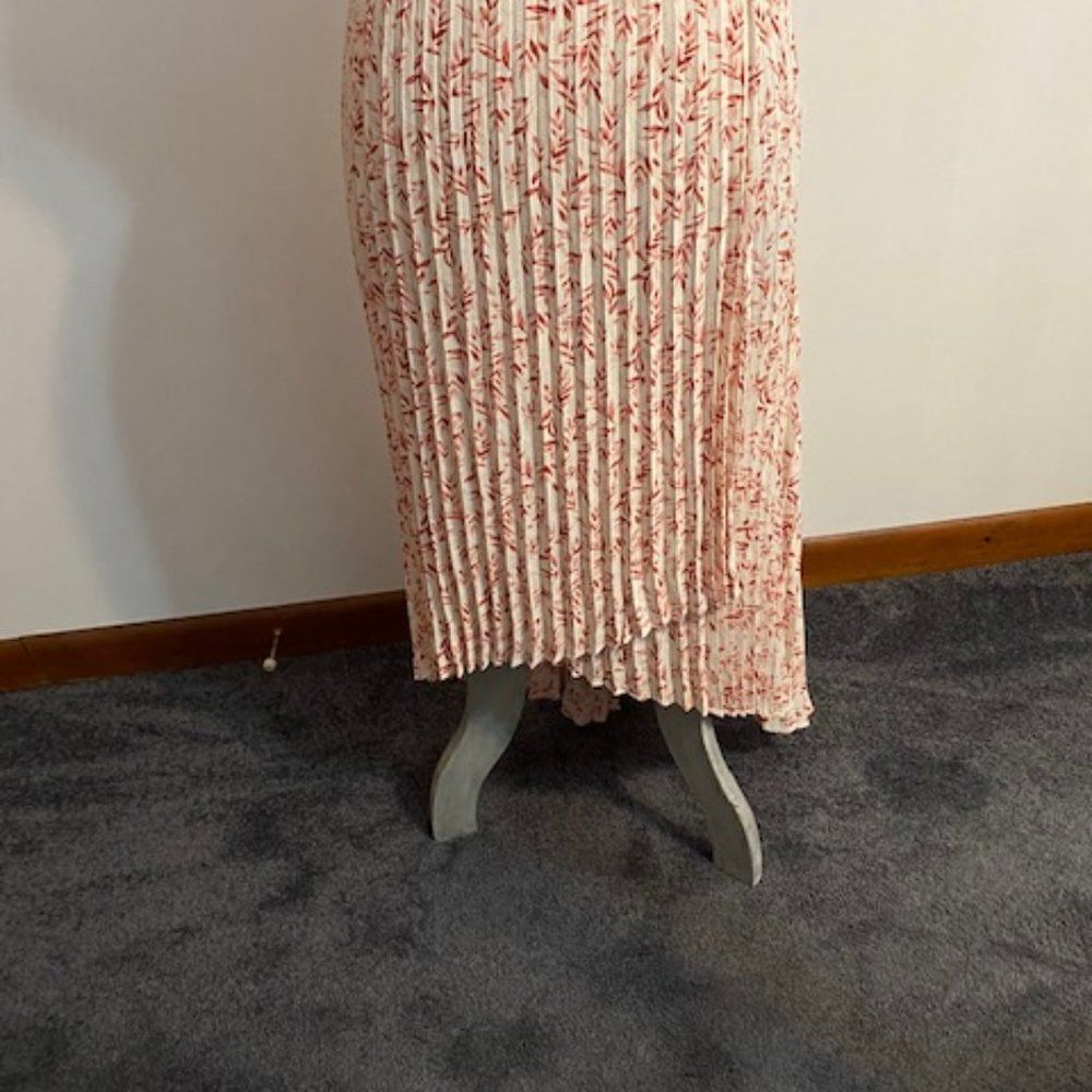 Skies Are Blue Floral Pleated Asymmetrical Modest skirt, size 3X